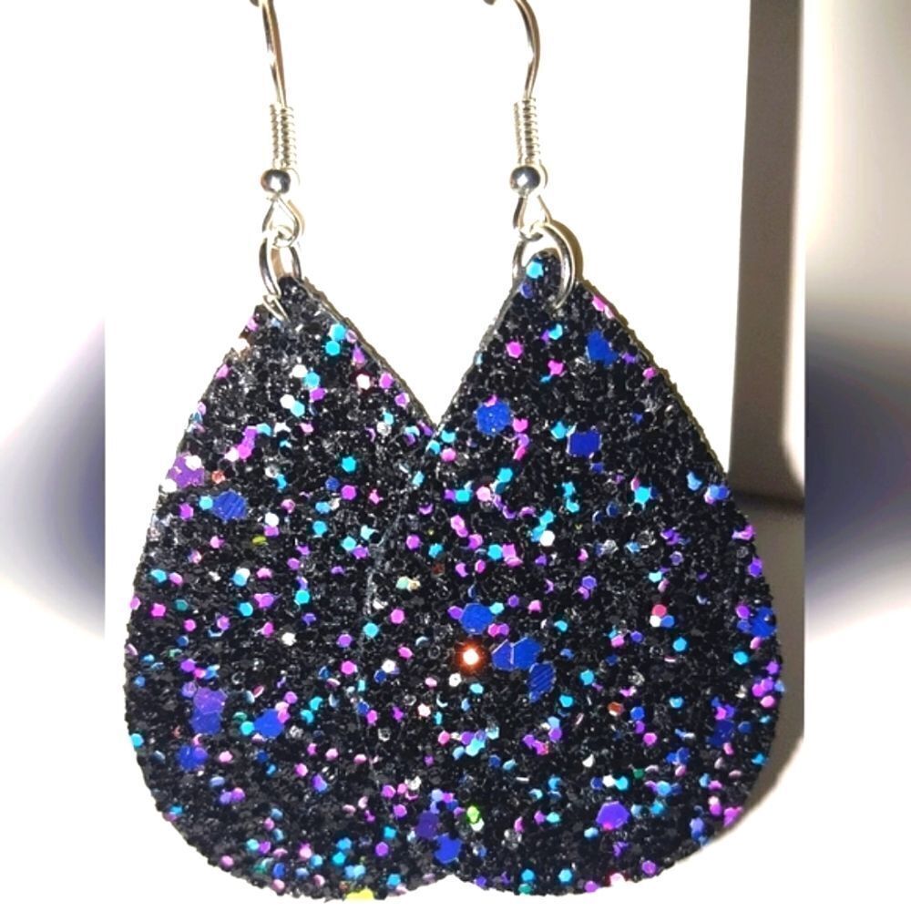 Beautiful bedazzled fashion earrings
